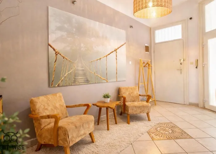 Stylish In The Heart Of Viennas Trendy District فيينا